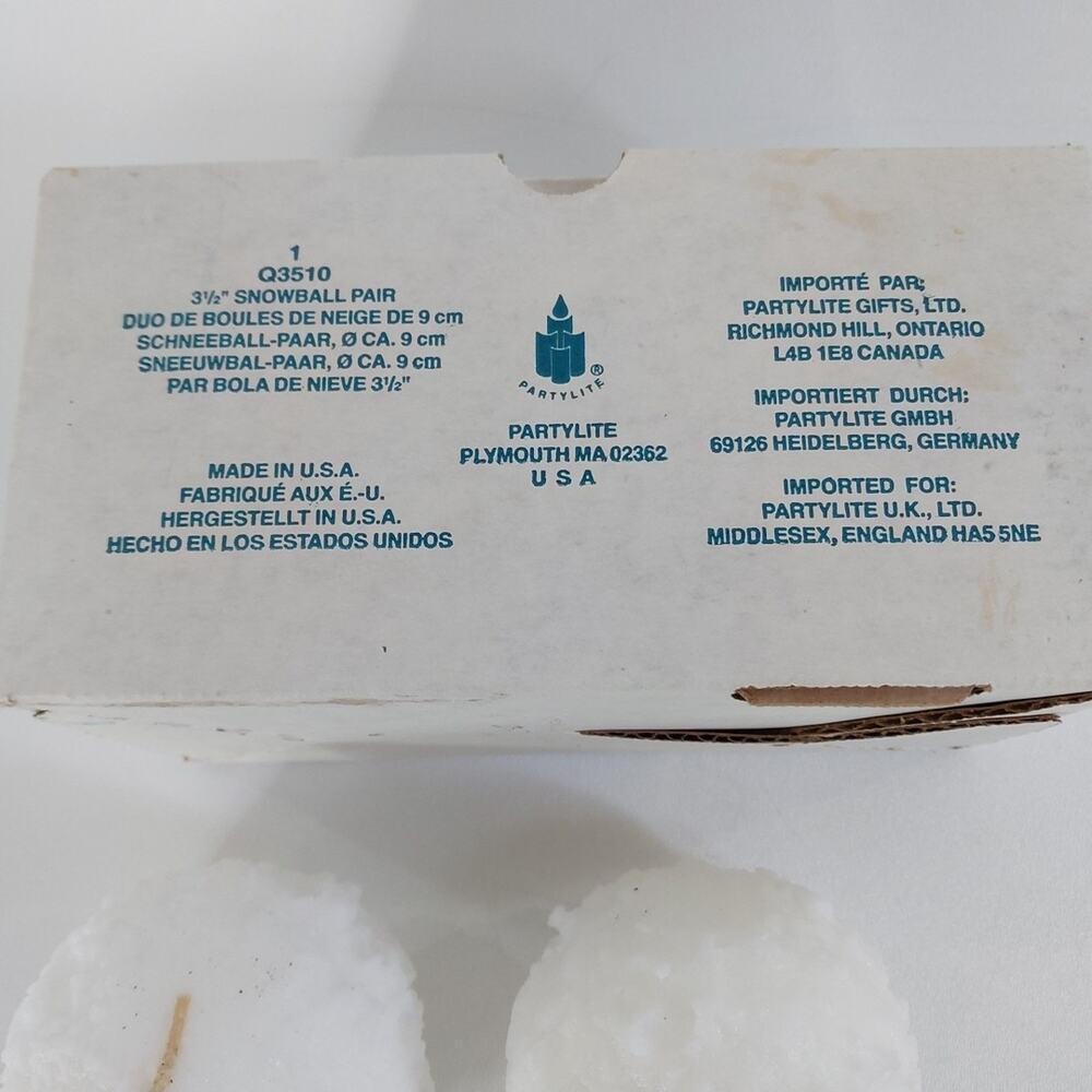 PartyLite 3 1/2 inch Snowball Pair, White Candles, Q3510, Retired - Picture 3 of 3